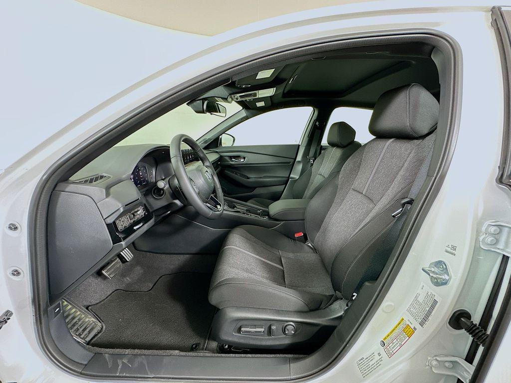 new 2025 Honda Accord Hybrid car, priced at $35,305
