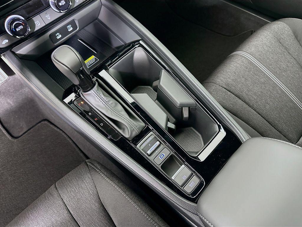 new 2025 Honda Accord Hybrid car, priced at $35,305