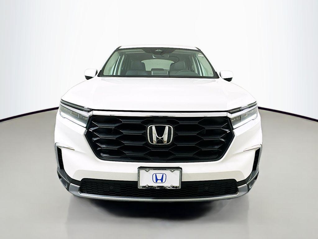 new 2025 Honda Pilot car, priced at $48,280