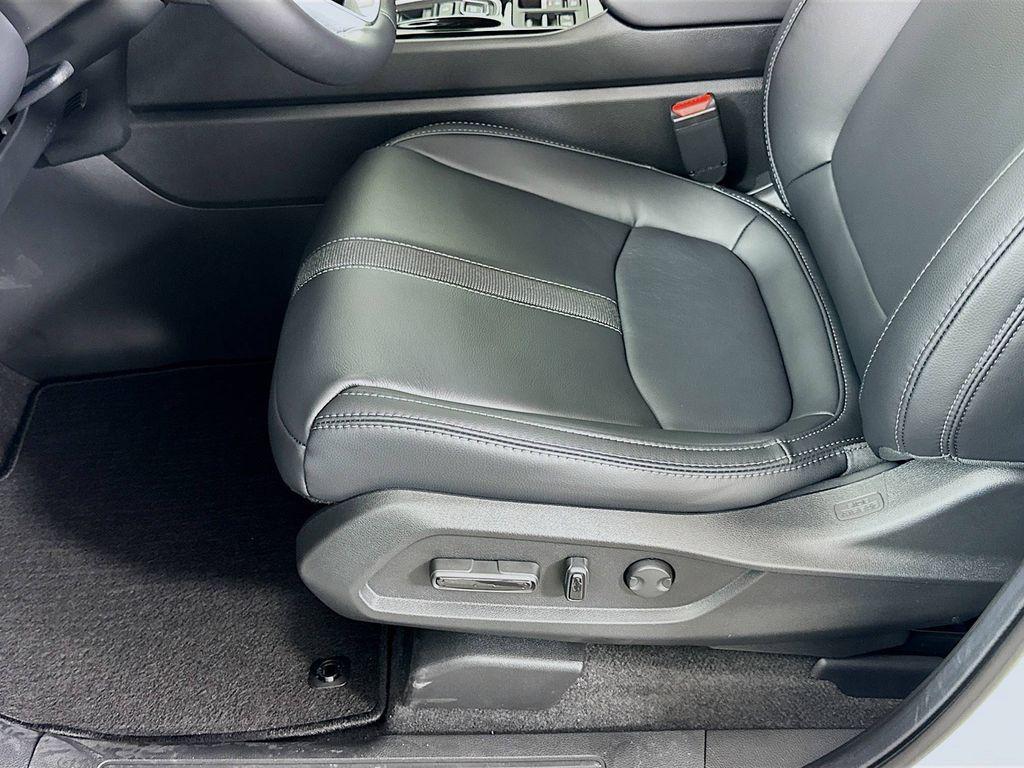 new 2025 Honda Pilot car, priced at $48,280