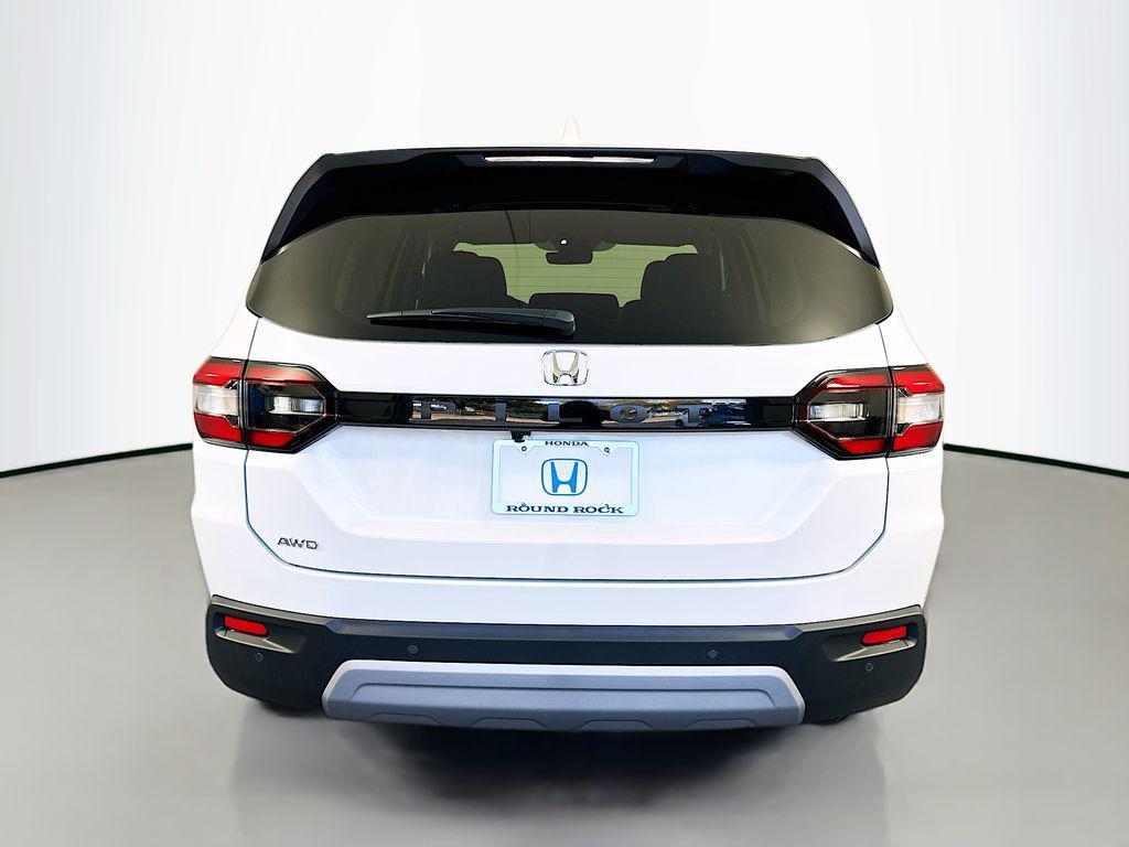 new 2025 Honda Pilot car, priced at $48,280