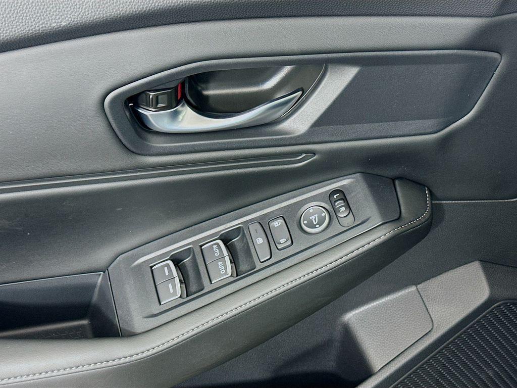 new 2025 Honda Accord Hybrid car, priced at $35,305