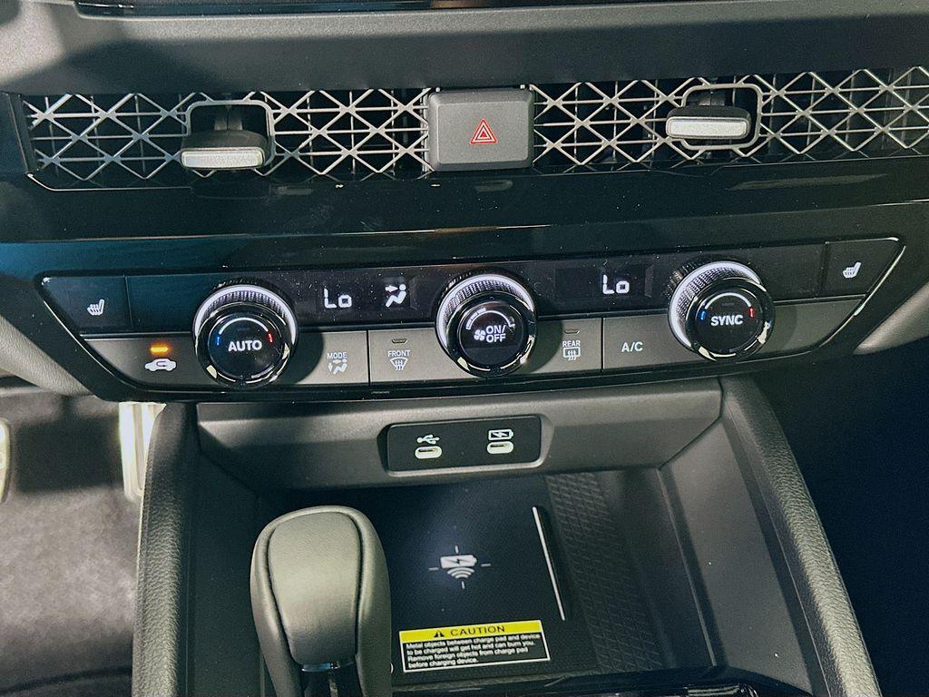 new 2025 Honda Accord Hybrid car, priced at $35,305
