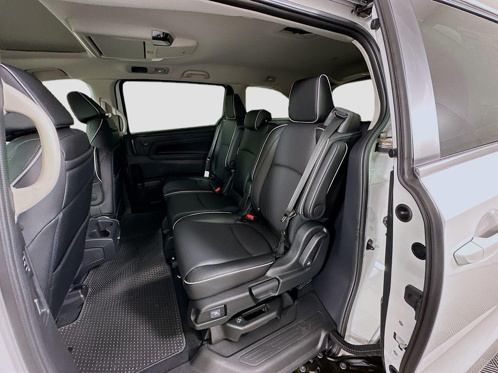 new 2026 Honda Odyssey car, priced at $50,840