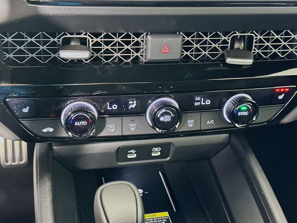 new 2025 Honda Accord Hybrid car, priced at $35,305