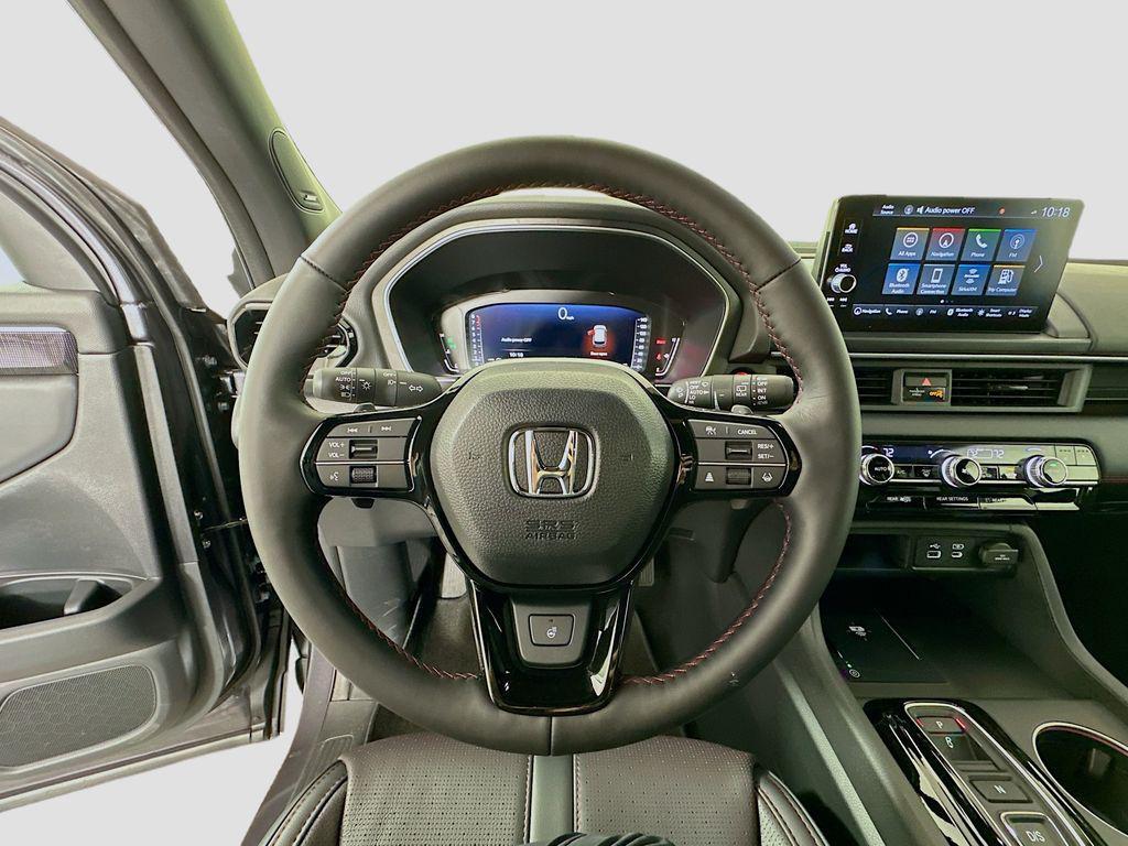 new 2025 Honda Pilot car, priced at $55,975