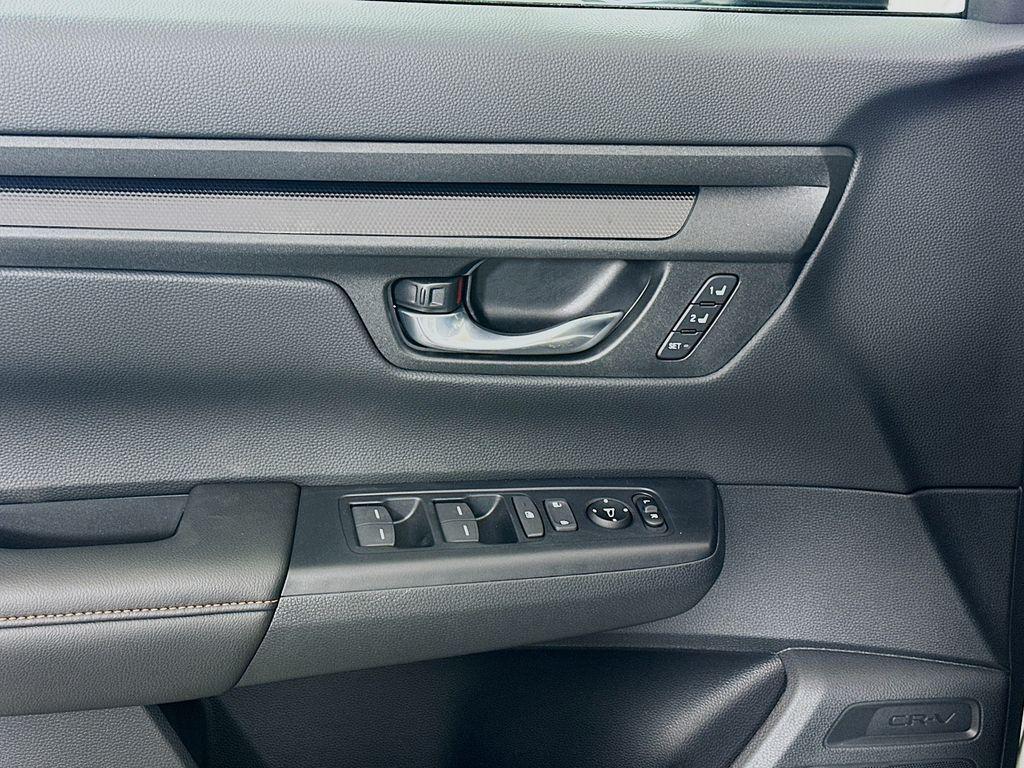 new 2026 Honda CR-V Hybrid car, priced at $40,630