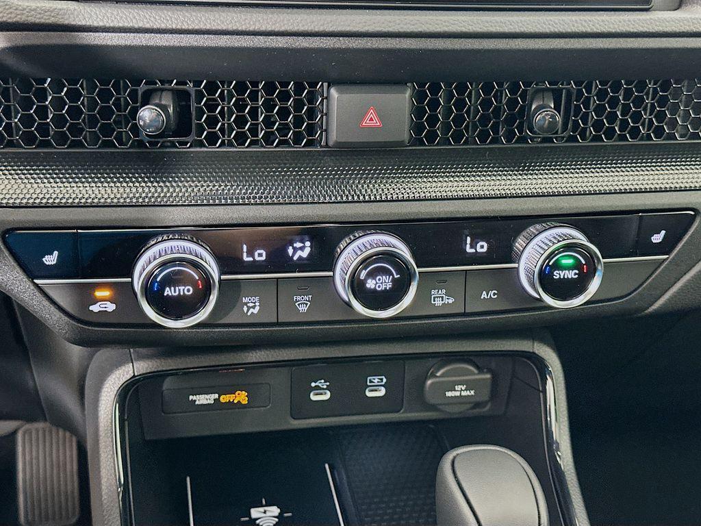 new 2026 Honda CR-V Hybrid car, priced at $40,175