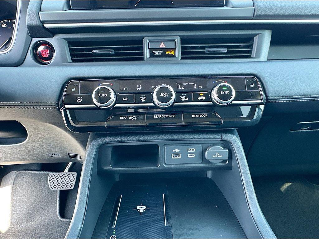 new 2025 Honda Pilot car, priced at $52,950