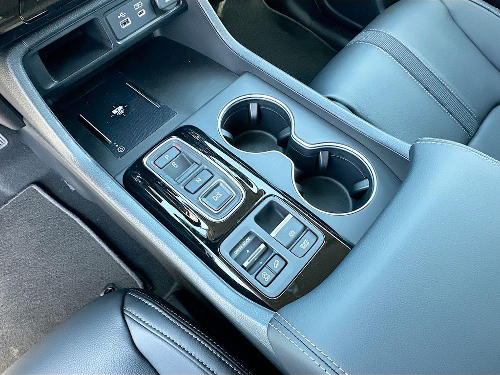 new 2025 Honda Pilot car, priced at $52,950