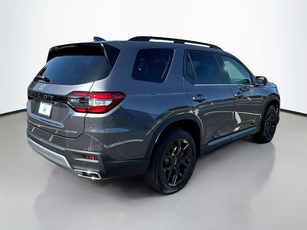 new 2025 Honda Pilot car, priced at $52,950