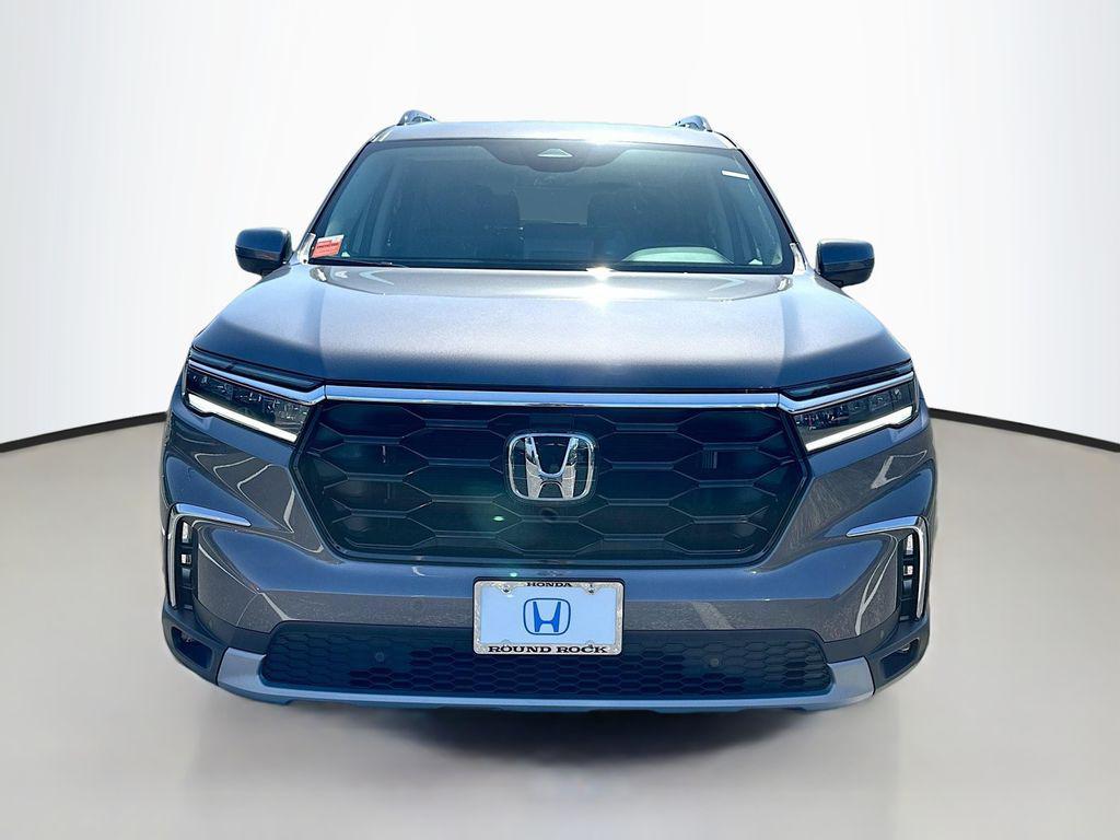 new 2025 Honda Pilot car, priced at $52,950