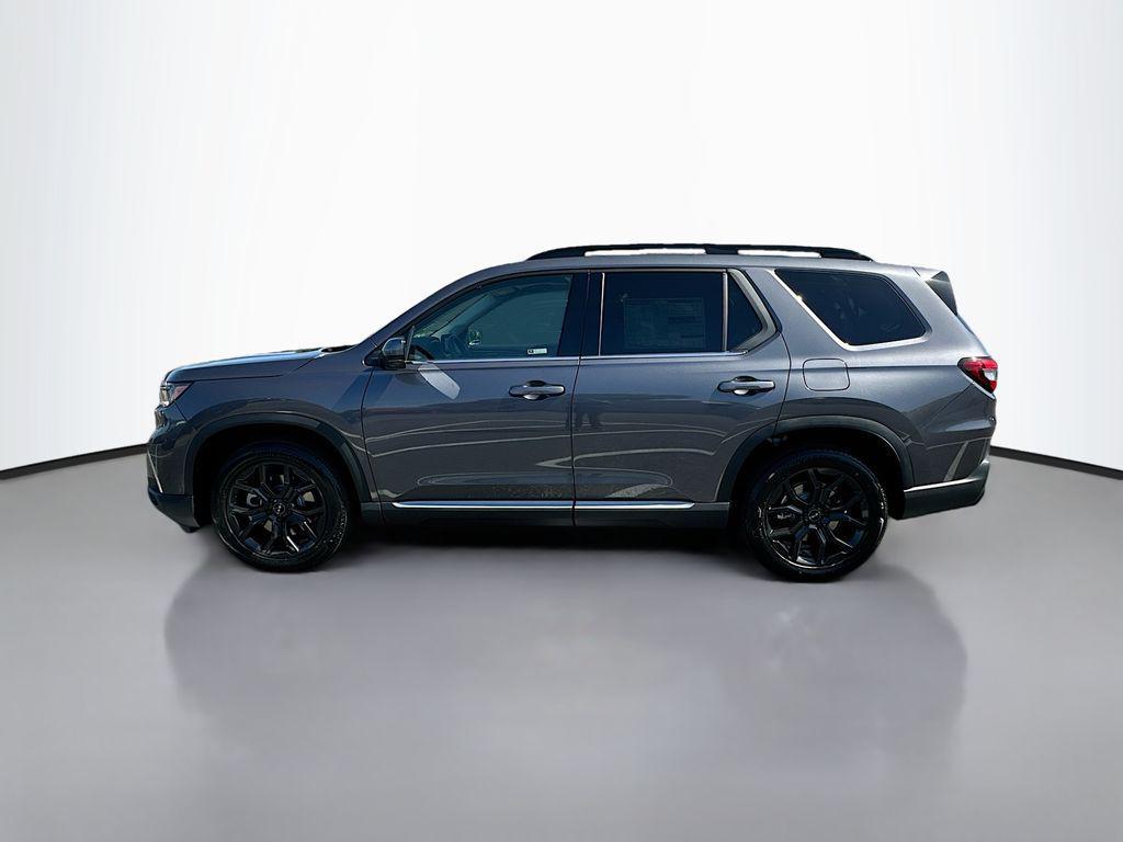 new 2025 Honda Pilot car, priced at $52,950