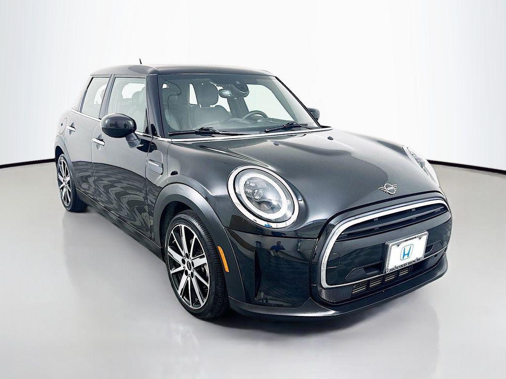 used 2022 MINI Hardtop car, priced at $19,000