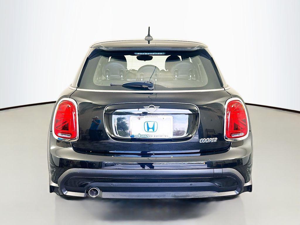 used 2022 MINI Hardtop car, priced at $19,000