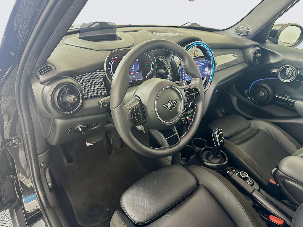 used 2022 MINI Hardtop car, priced at $19,000