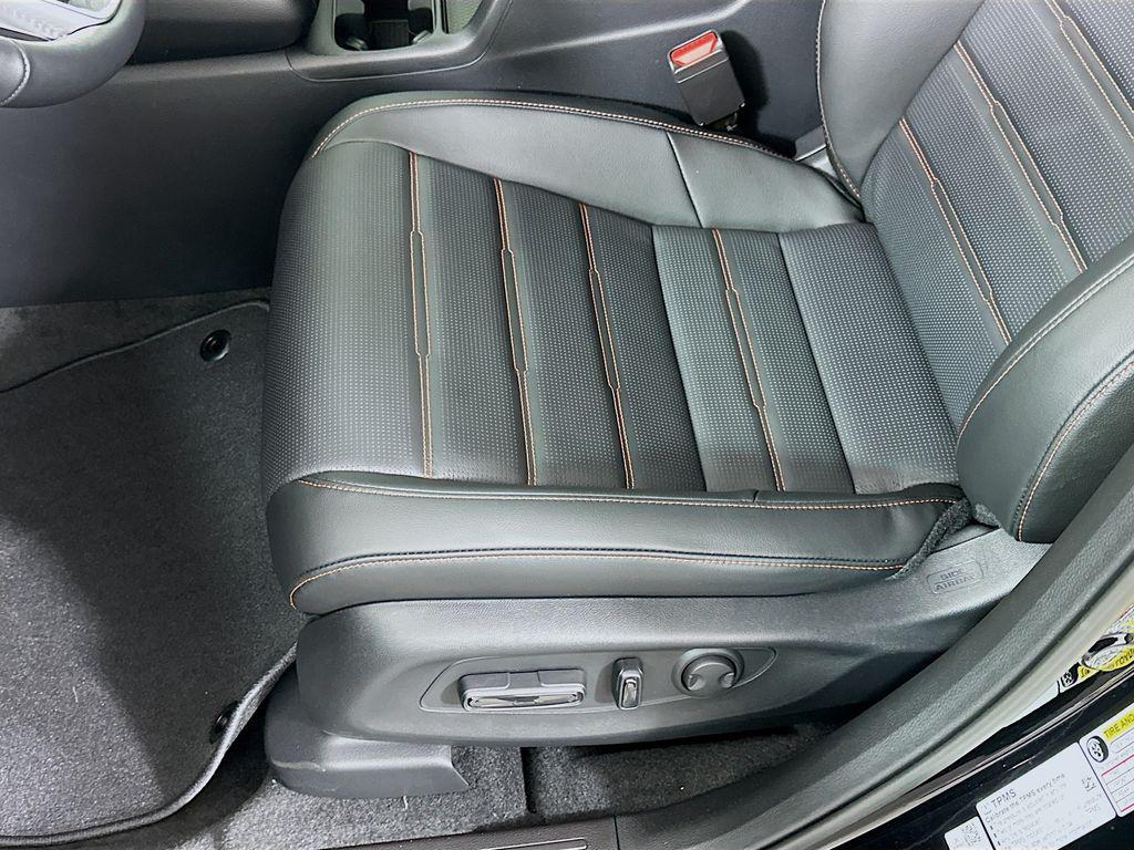 new 2026 Honda CR-V Hybrid car, priced at $40,175