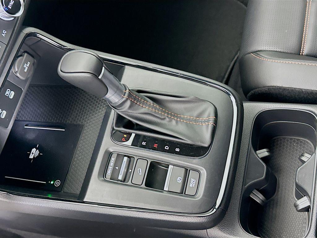 new 2026 Honda CR-V Hybrid car, priced at $40,175