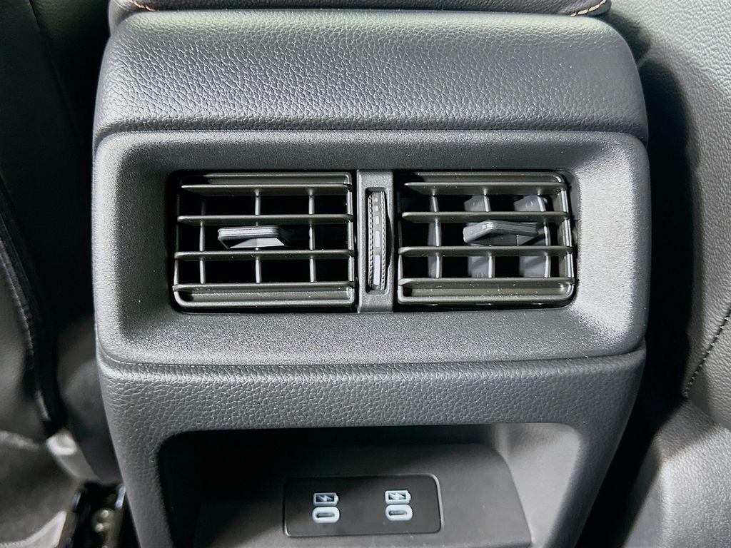 new 2026 Honda CR-V Hybrid car, priced at $40,175