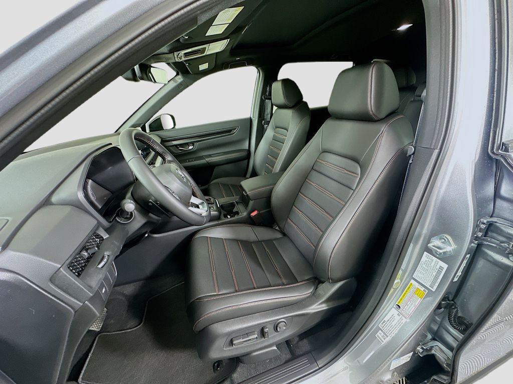 new 2026 Honda CR-V Hybrid car, priced at $40,175