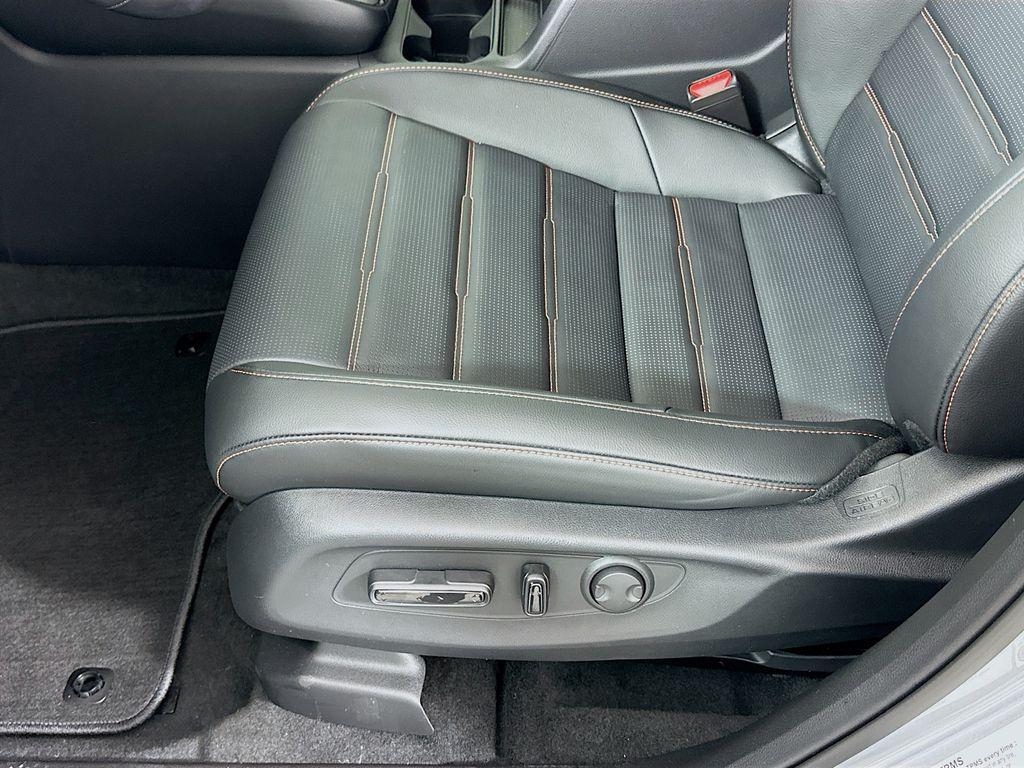 new 2026 Honda CR-V Hybrid car, priced at $40,175