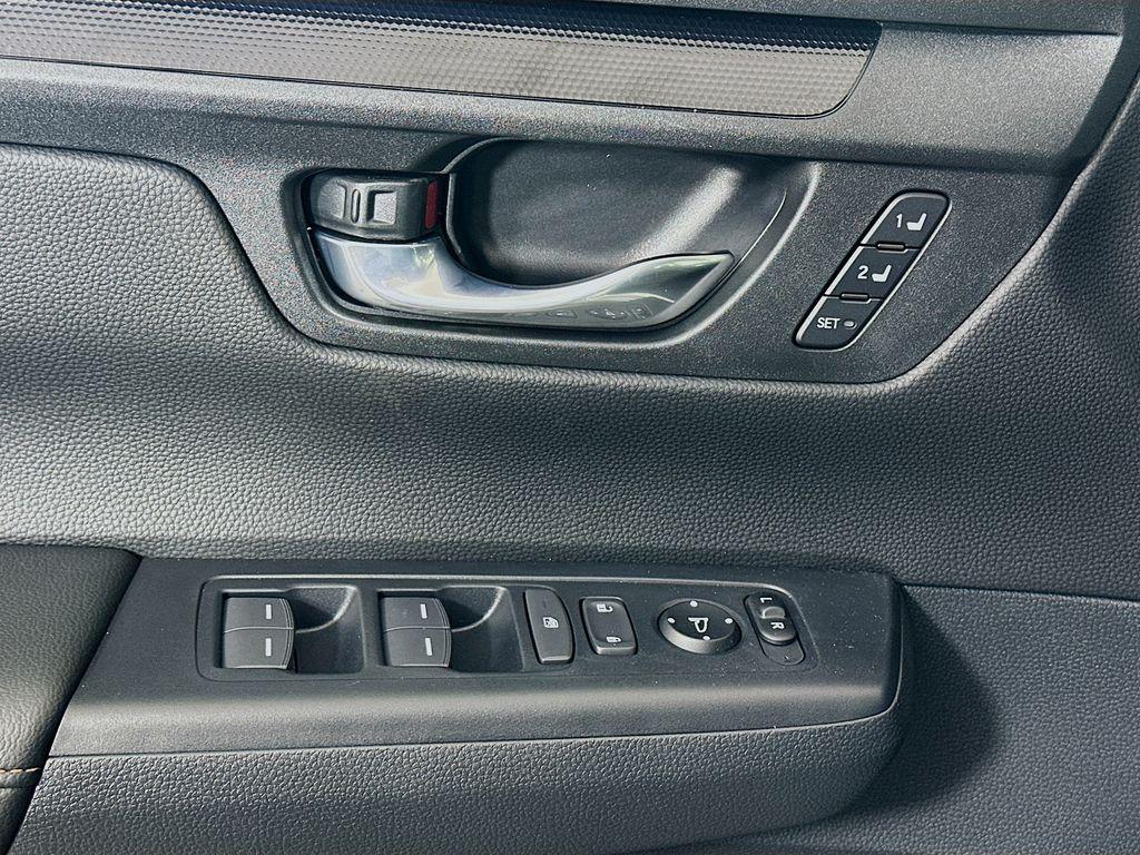 new 2026 Honda CR-V Hybrid car, priced at $40,175