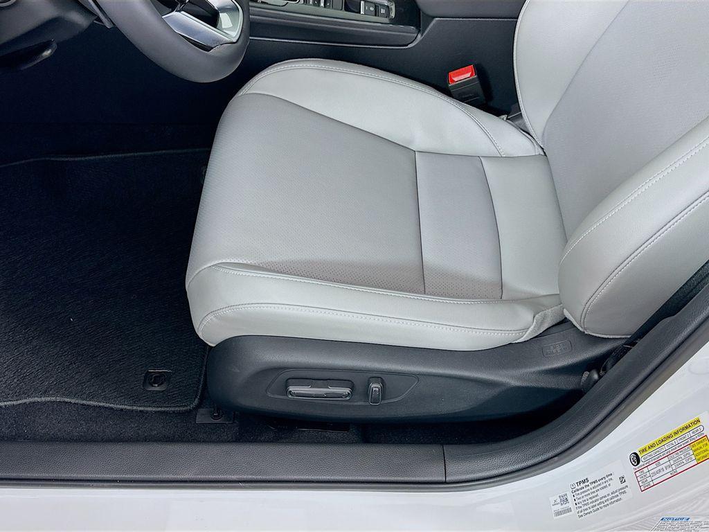 new 2026 Honda Civic Hybrid car, priced at $33,945