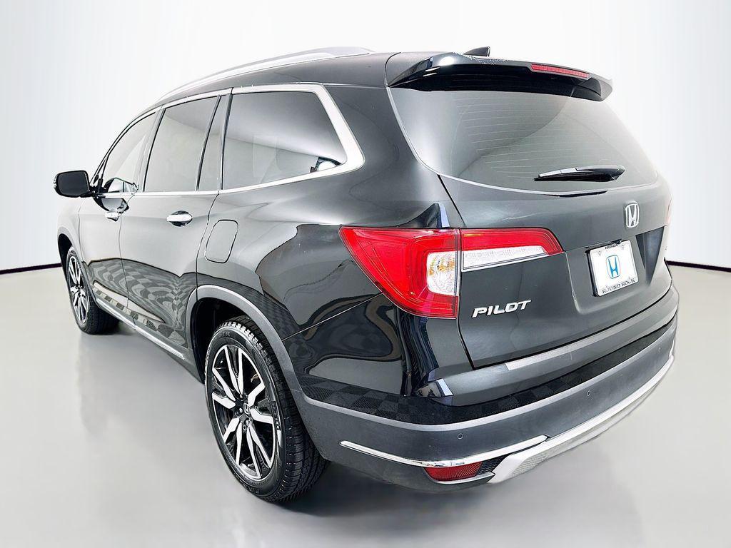 used 2022 Honda Pilot car, priced at $25,700