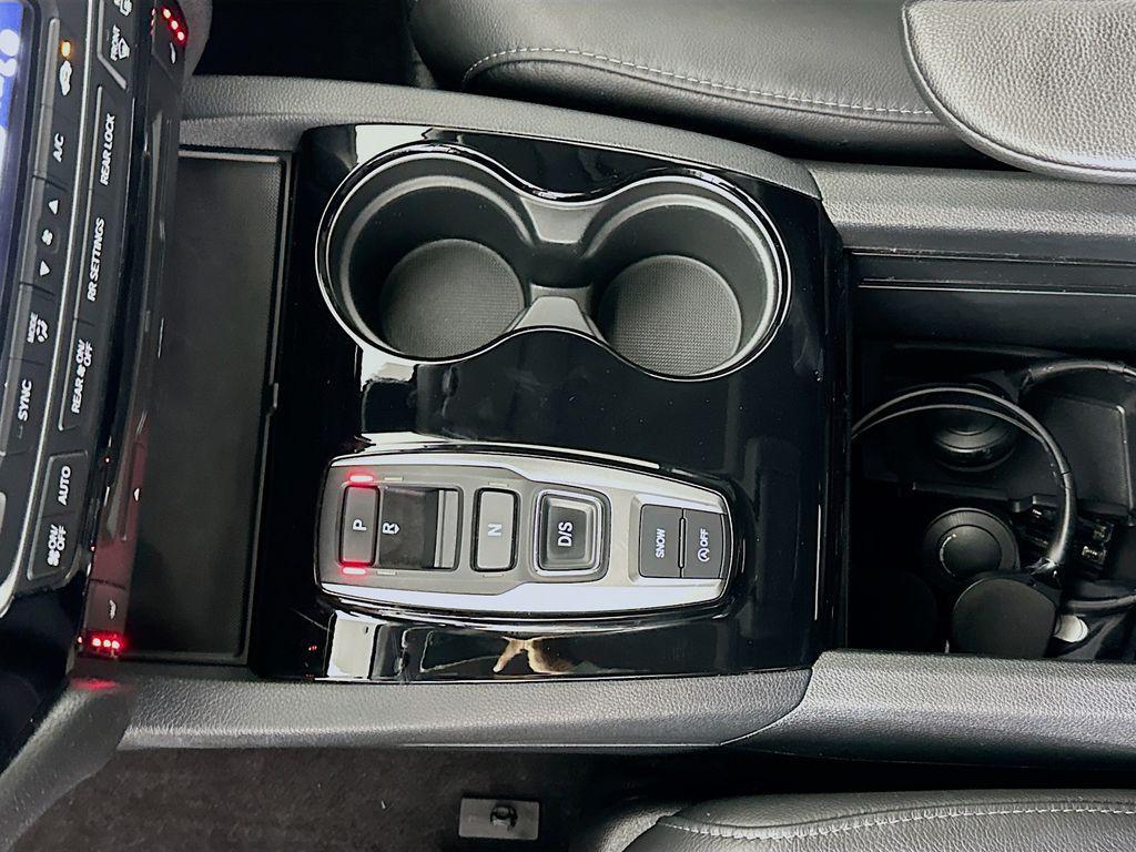 used 2022 Honda Pilot car, priced at $25,700