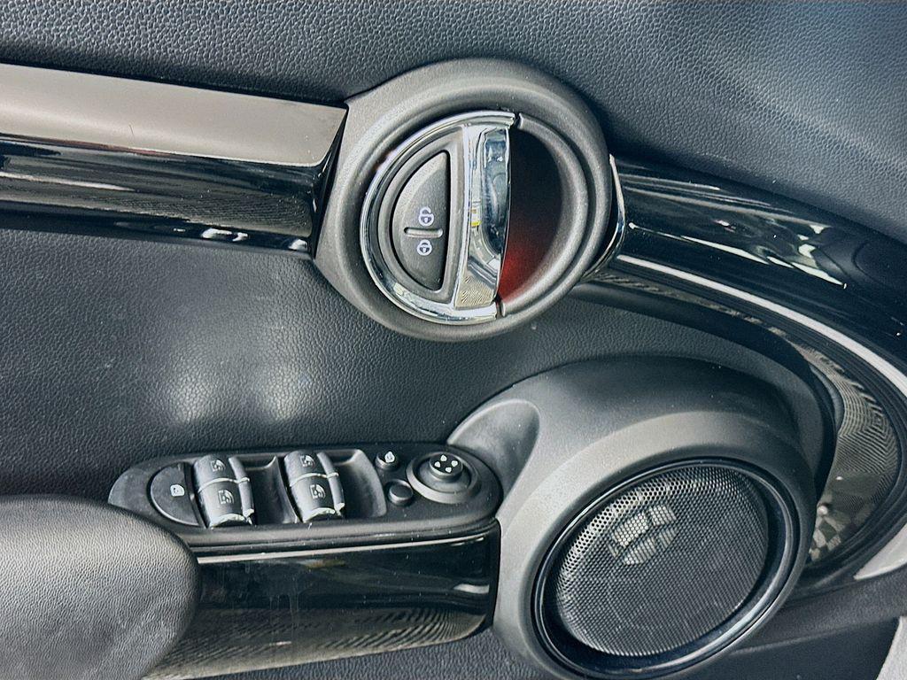 used 2019 MINI Hardtop car, priced at $15,500