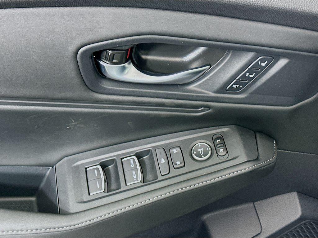 new 2025 Honda Accord Hybrid car, priced at $36,570