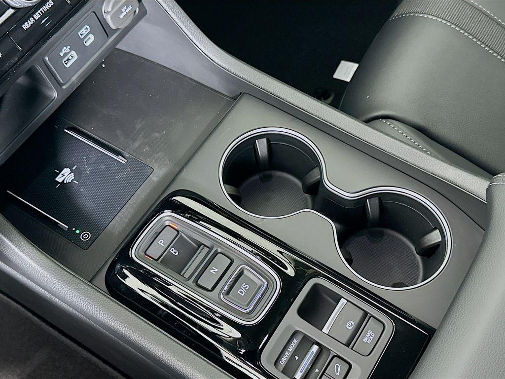 new 2025 Honda Pilot car, priced at $52,950