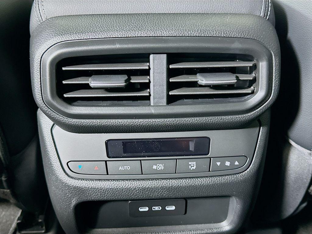 new 2025 Honda Pilot car, priced at $51,550