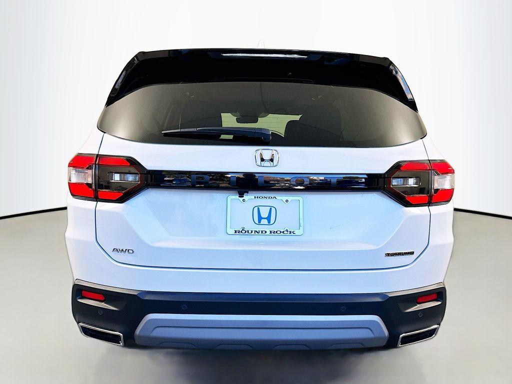 new 2025 Honda Pilot car, priced at $51,550