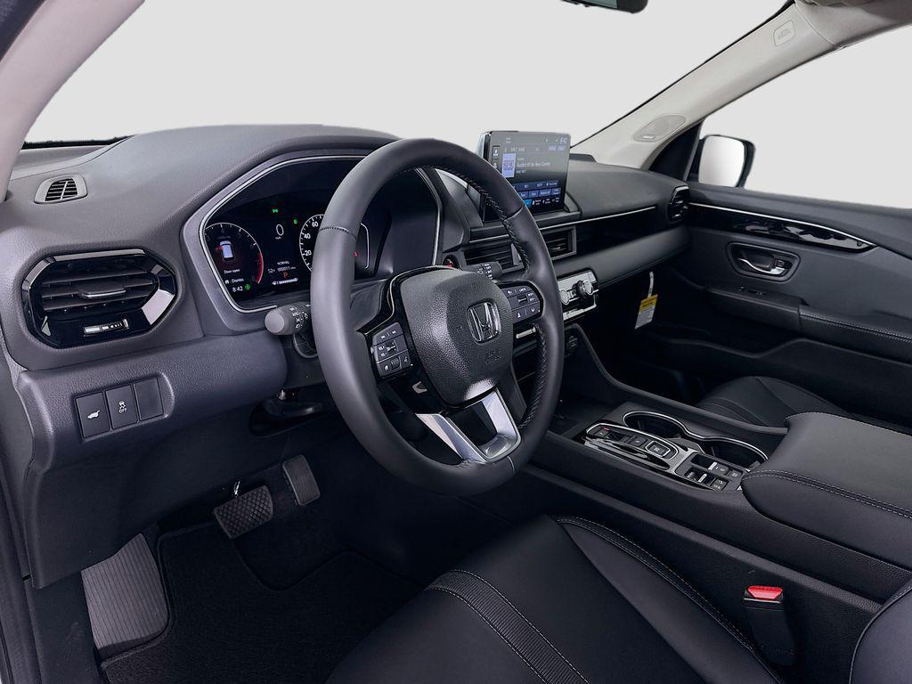 new 2025 Honda Pilot car, priced at $51,550