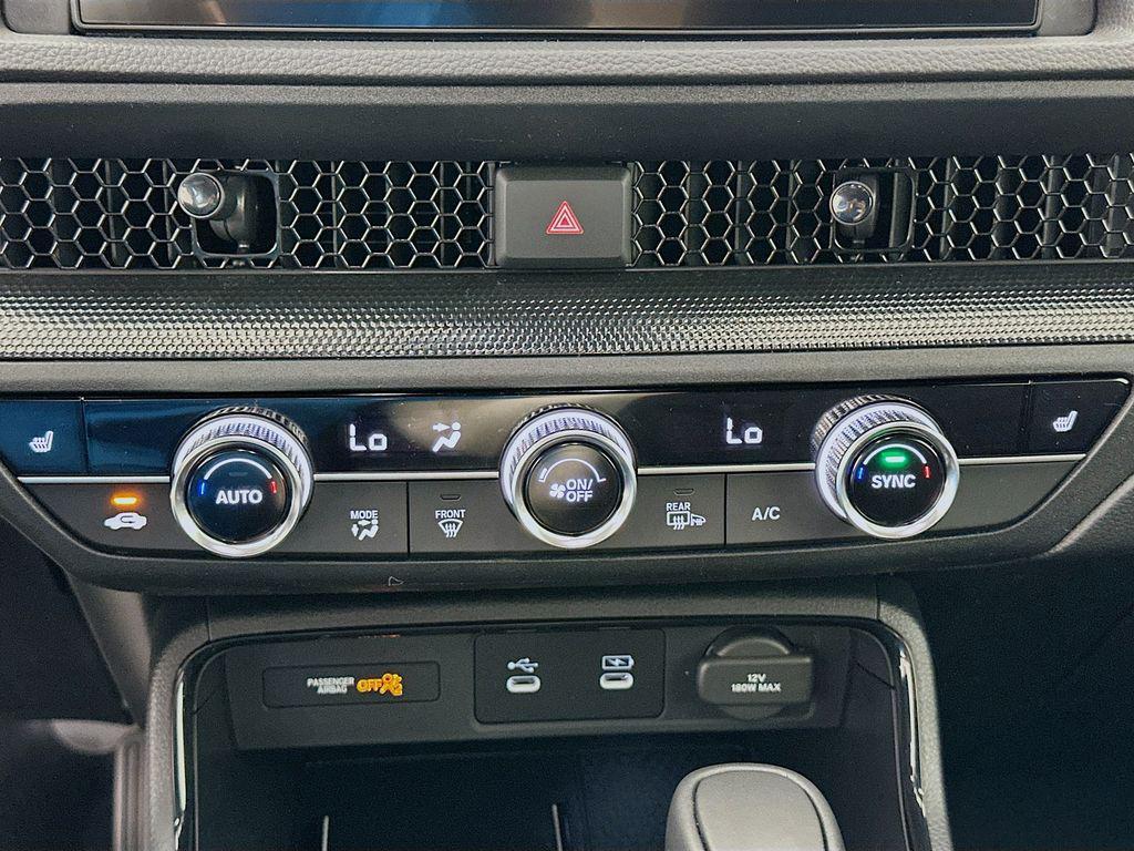 new 2026 Honda CR-V Hybrid car, priced at $40,175