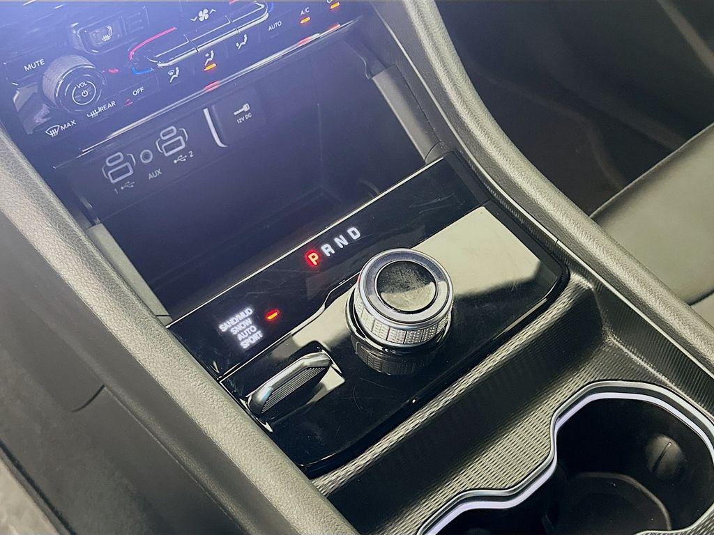 used 2024 Jeep Grand Cherokee car, priced at $27,000