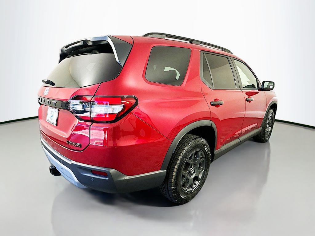 new 2025 Honda Pilot car, priced at $51,305