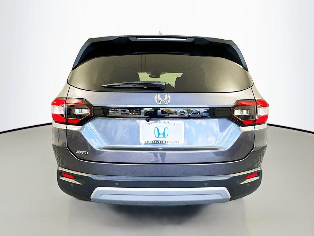 new 2025 Honda Pilot car, priced at $47,095