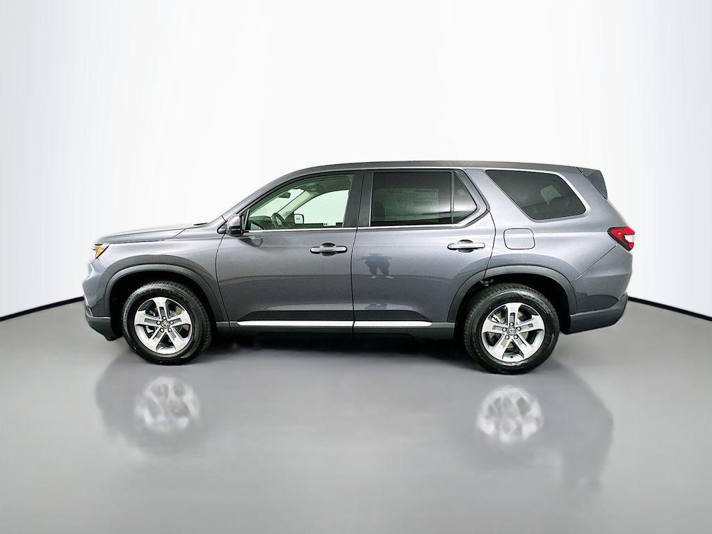 new 2025 Honda Pilot car, priced at $47,095