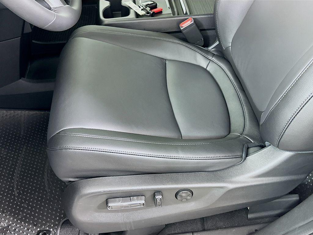 new 2026 Honda Odyssey car, priced at $43,845