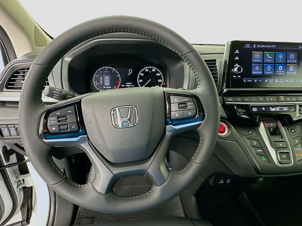 new 2026 Honda Odyssey car, priced at $43,845