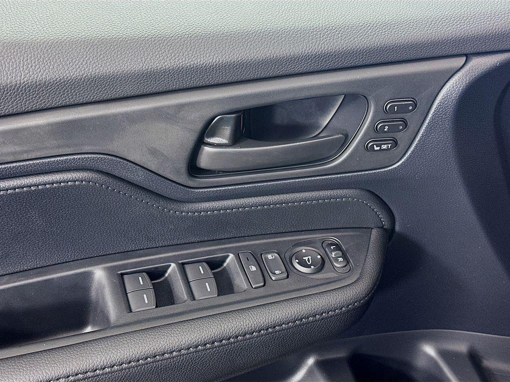 new 2026 Honda Odyssey car, priced at $44,885