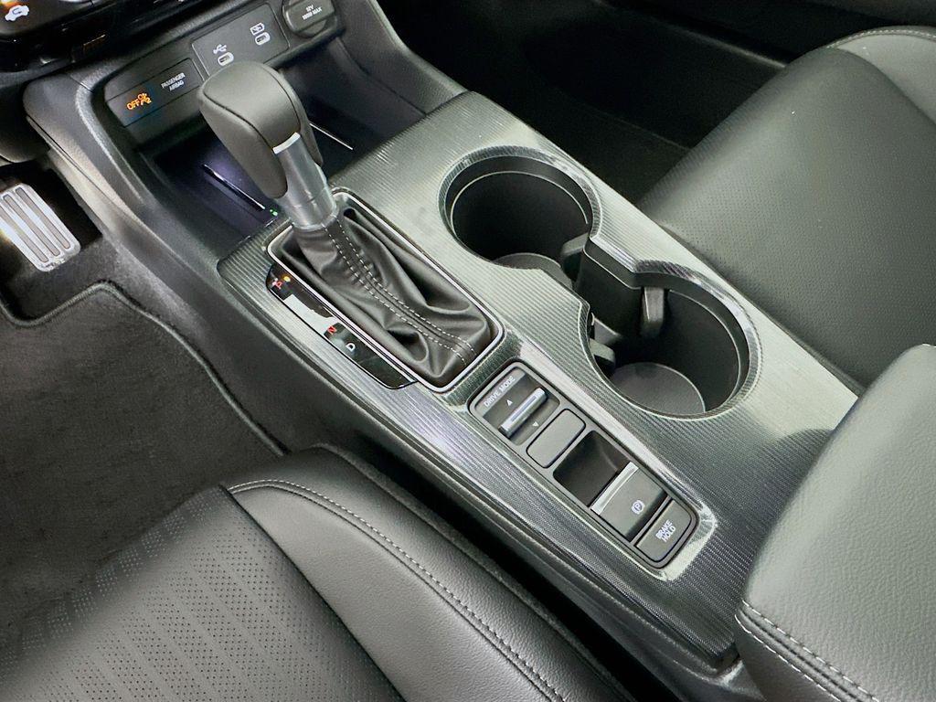 new 2026 Honda Civic Hybrid car, priced at $33,490