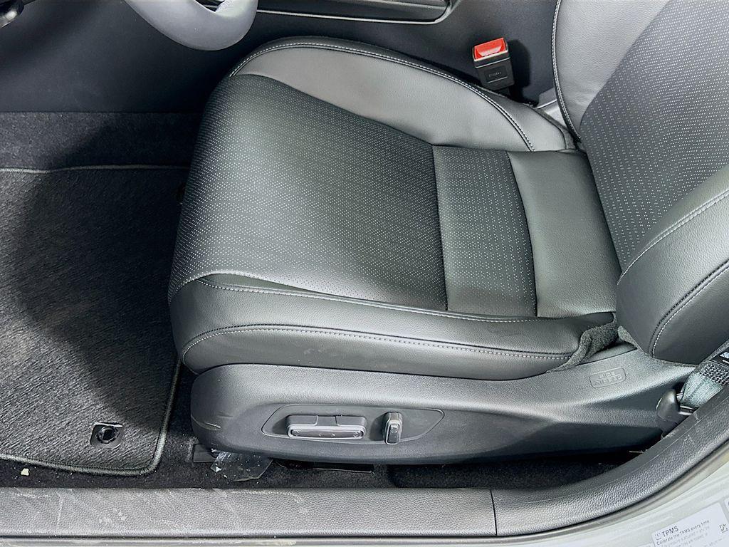 new 2026 Honda Civic Hybrid car, priced at $33,490