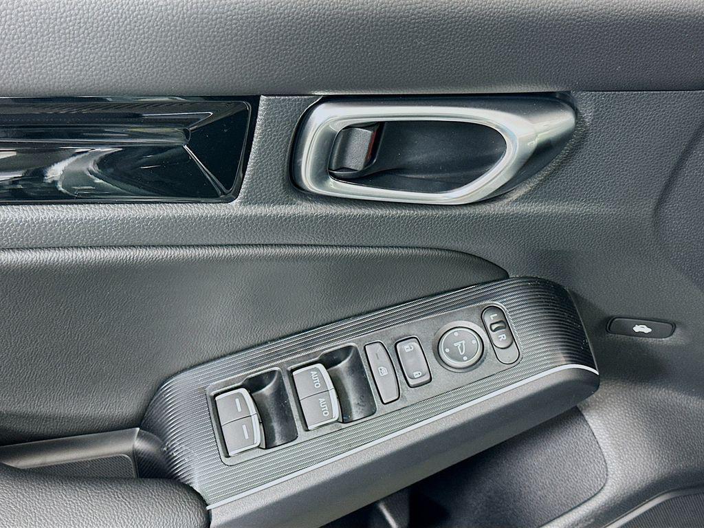 new 2026 Honda Civic Hybrid car, priced at $33,490