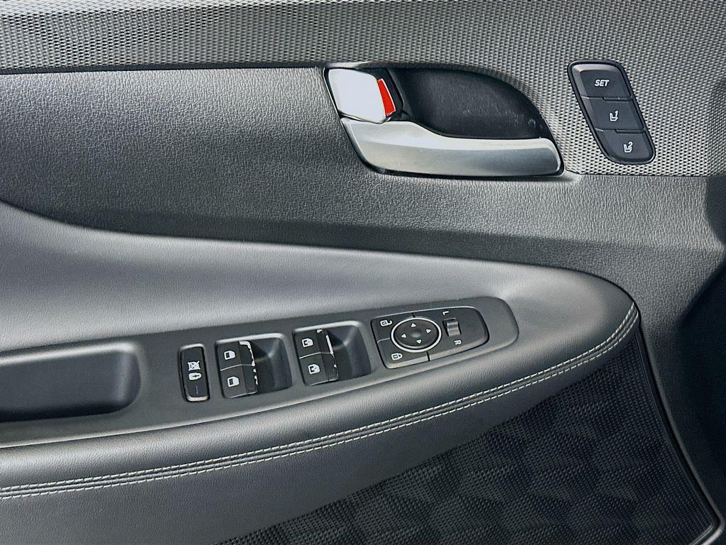 used 2019 Hyundai Santa Fe car, priced at $17,800