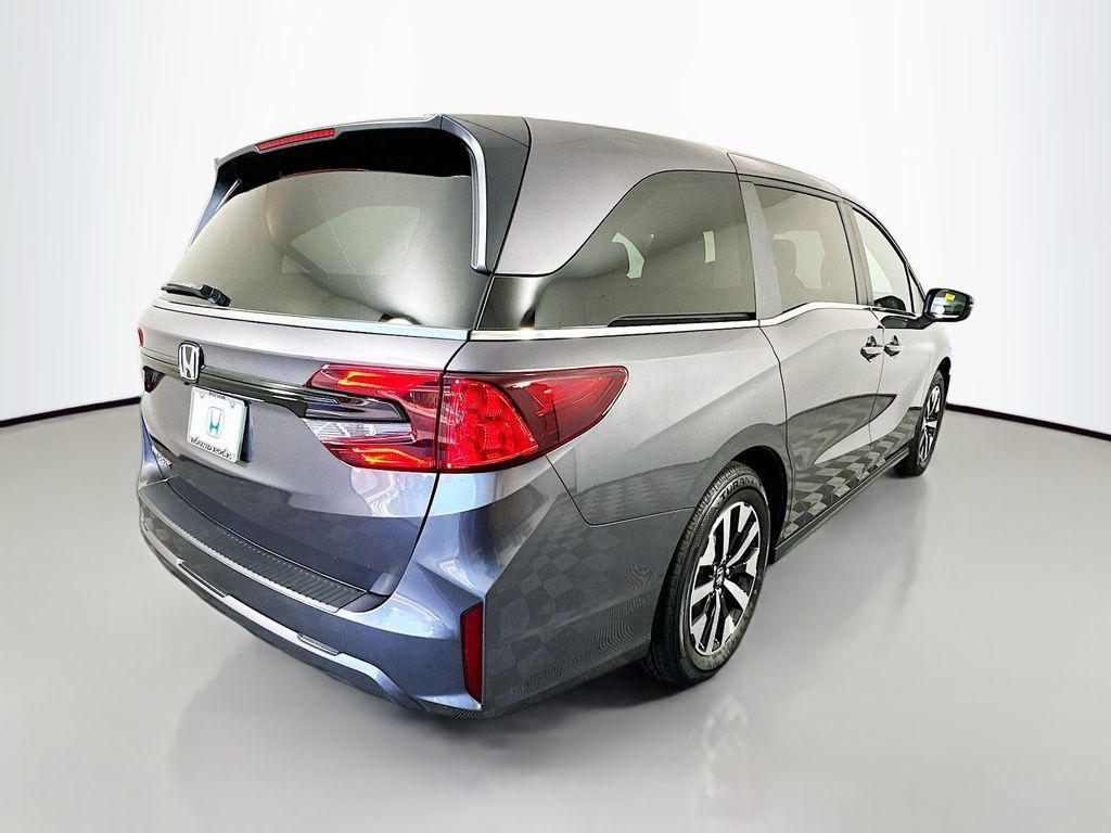 new 2026 Honda Odyssey car, priced at $44,290