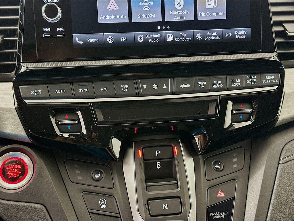 new 2026 Honda Odyssey car, priced at $44,290