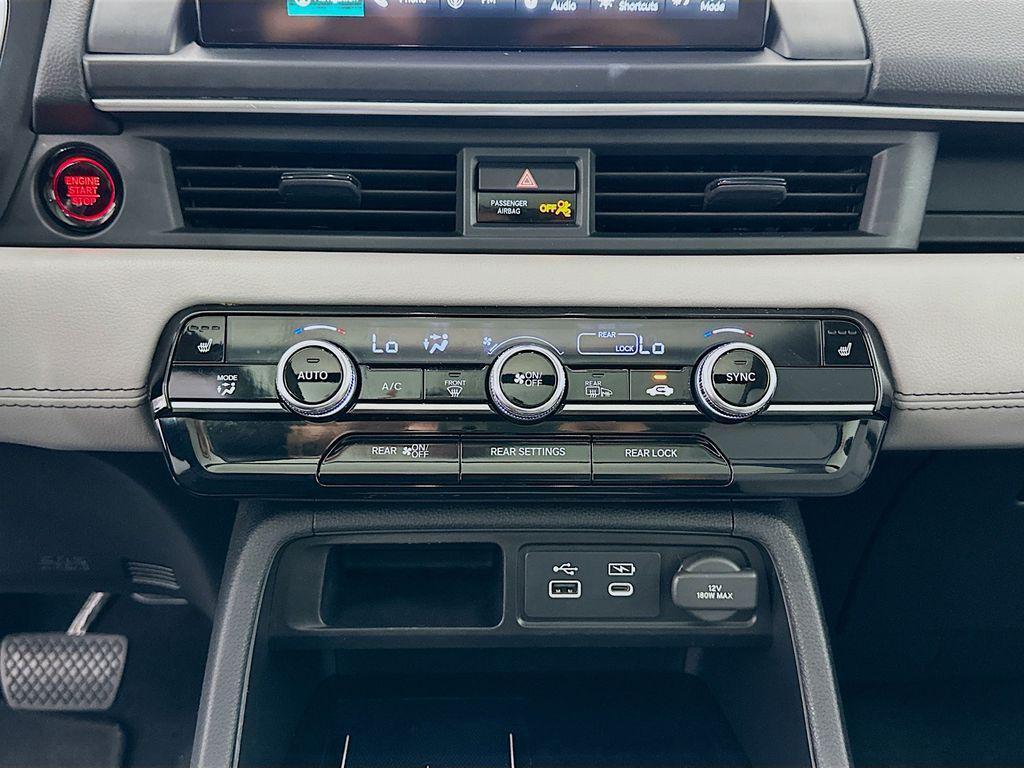 used 2023 Honda Pilot car, priced at $37,800